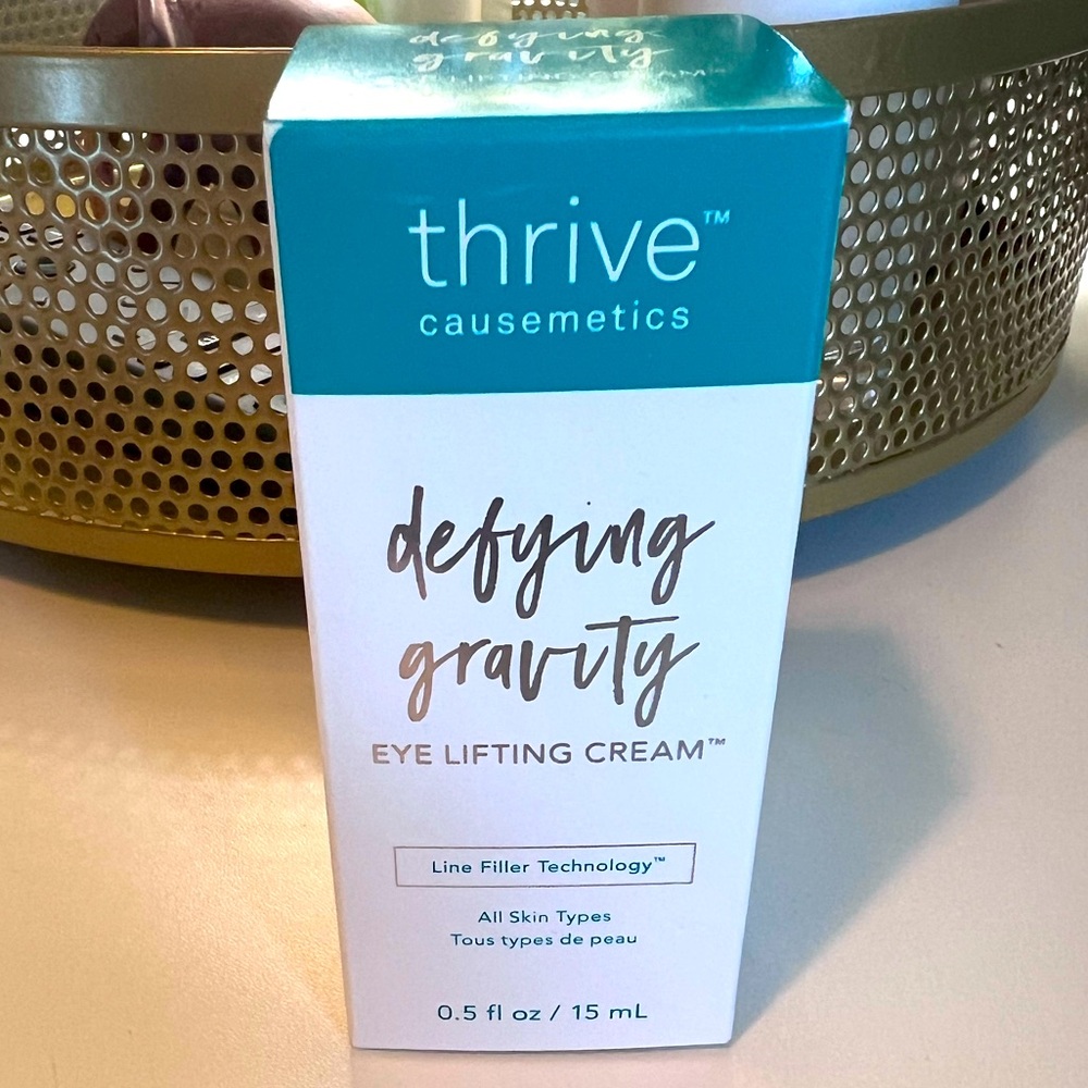 Thrive Causemetics Defying Gravity